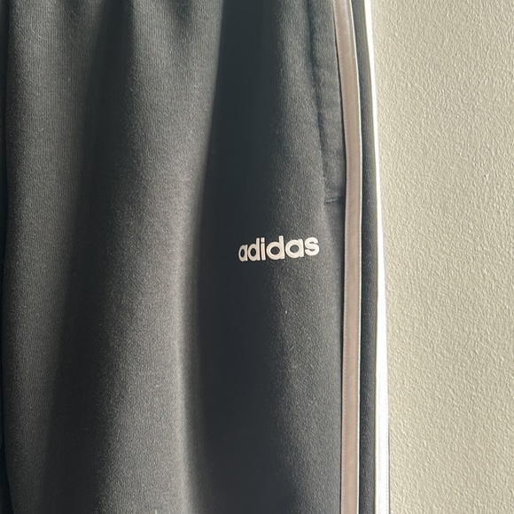 Adidas Sweat Pants Size Medium - Picture 2 of 5